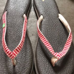 Women’s size 10 Sanuk